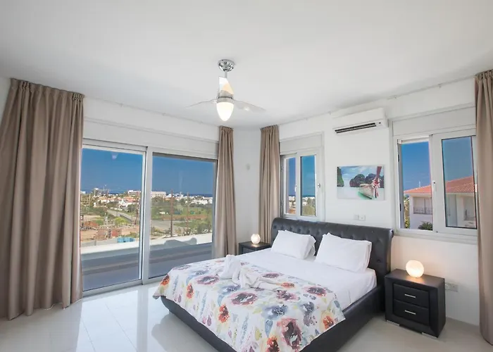 Villa Gardenia Protaras