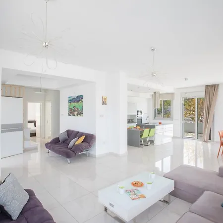 Villa Gardenia Protaras